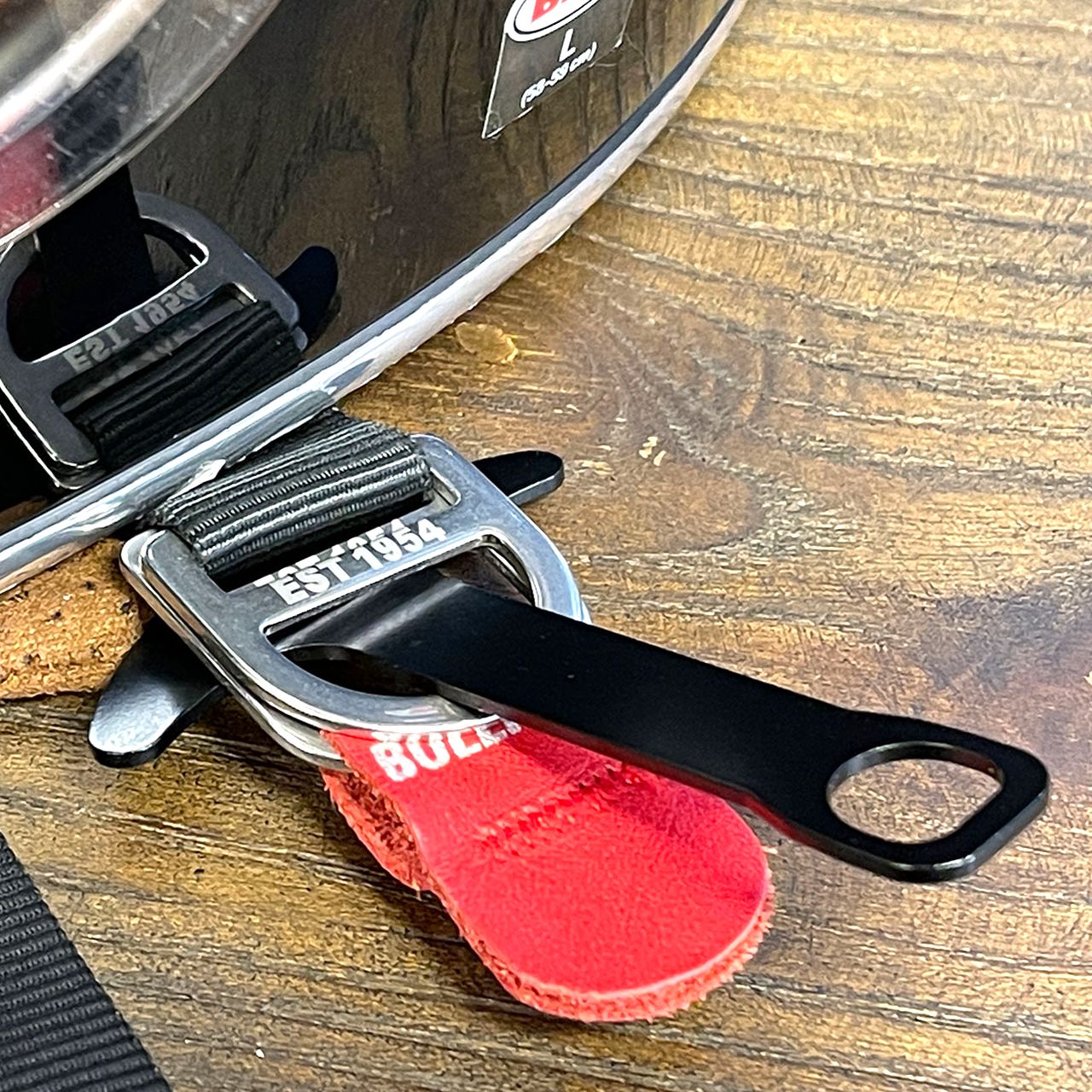 ヘルメットエクステンダー T型ヘルメットロック ブラック