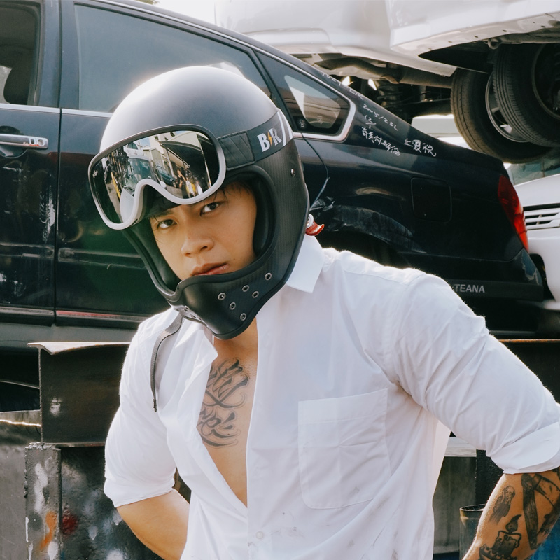 ブレードライダー フルフェイスヘルメット マットブラックカーボン