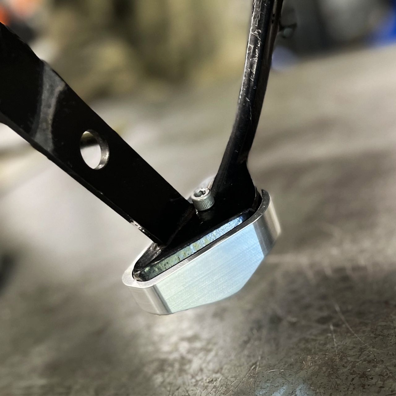 キックスタンドリフトブロック