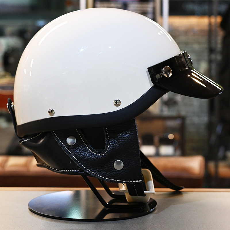 ショーティー4 ハーフキャップヘルメット アイボリー/ブラックチンカップ