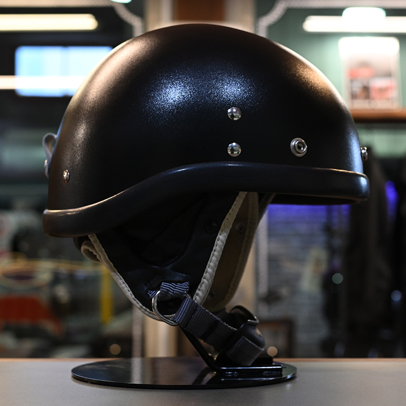 BEETLE PTR ハーフヘルメット ブラック/ホワイトチンカップ