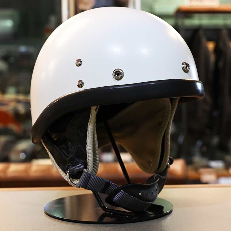 BEETLE PTR ハーフヘルメット アイボリー/ブラックチンカップ