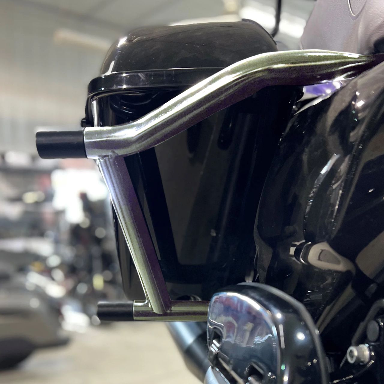 サドルバッグガード クローム SBCパフォーマンス（SBC Performance）