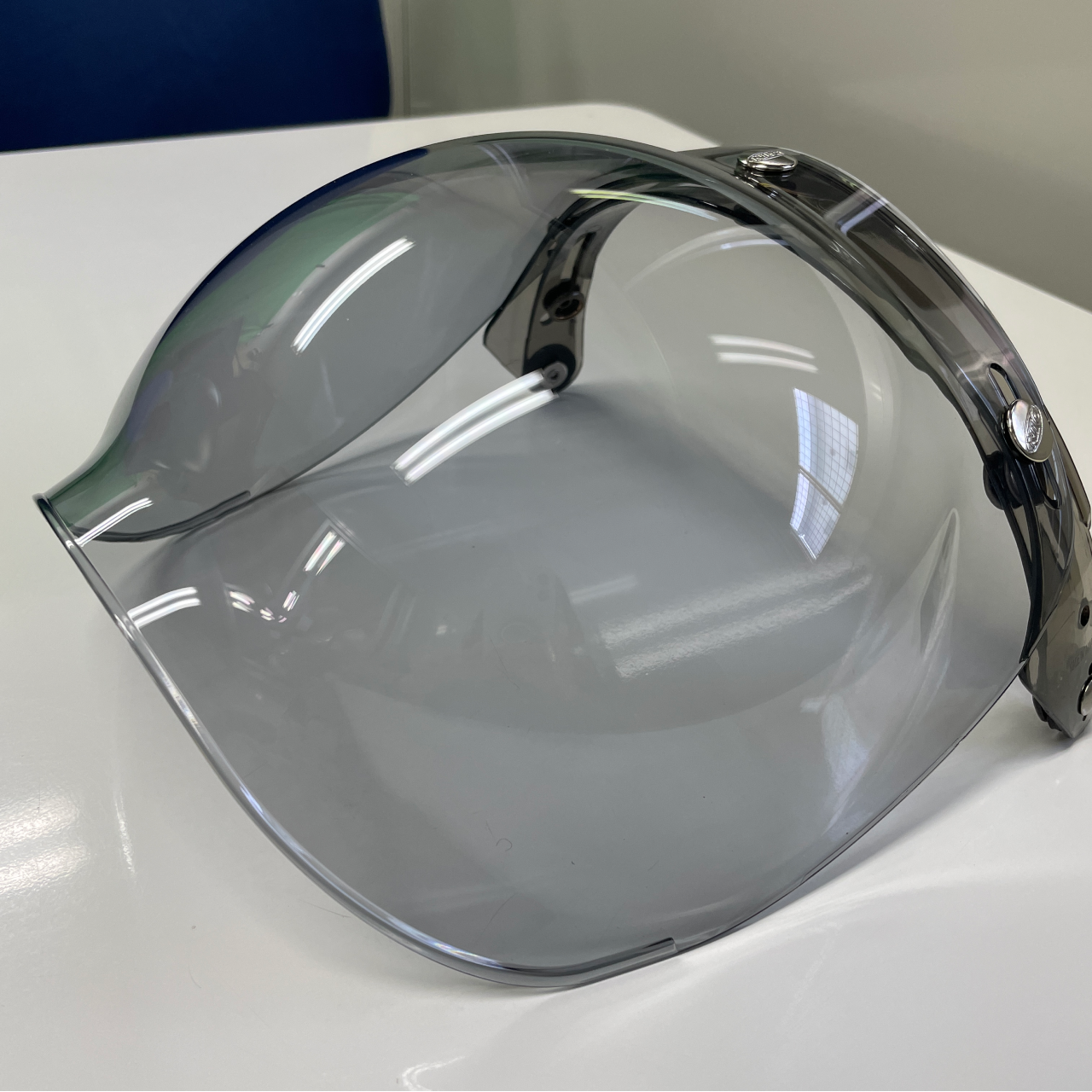 フリップアップ バブルシールド ライトスモーク