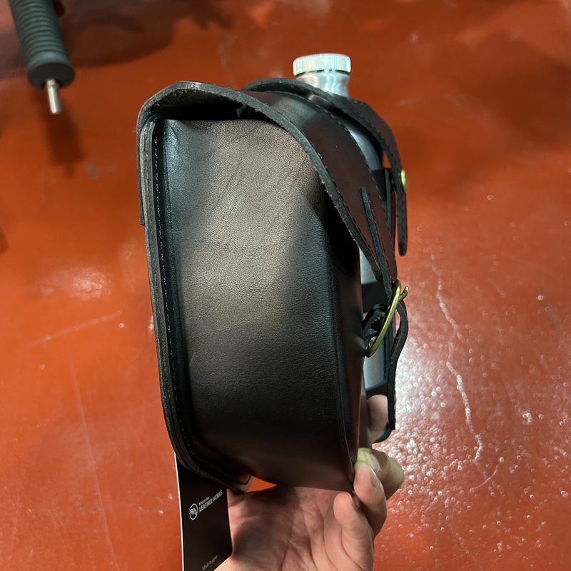 ガスバッグ レザーバッグ付きフューエルボトルホルダー ベーシックカラー