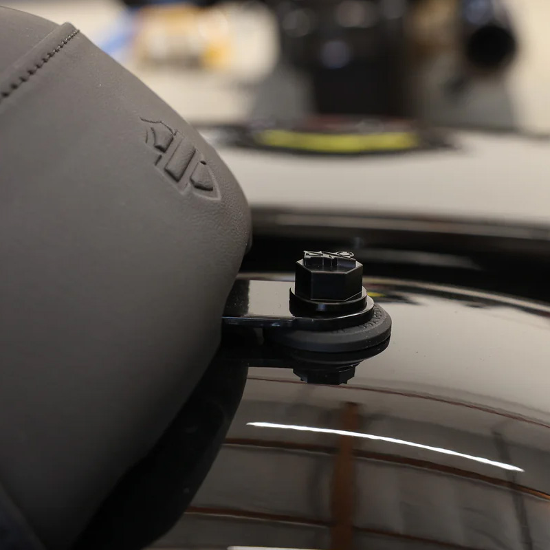 TSC シートスクリュー 1/4-20 ブラック