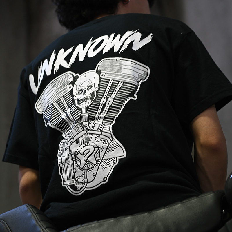 アンノウン インダストリーズ デザイン Tシャツ Motor（モーター）