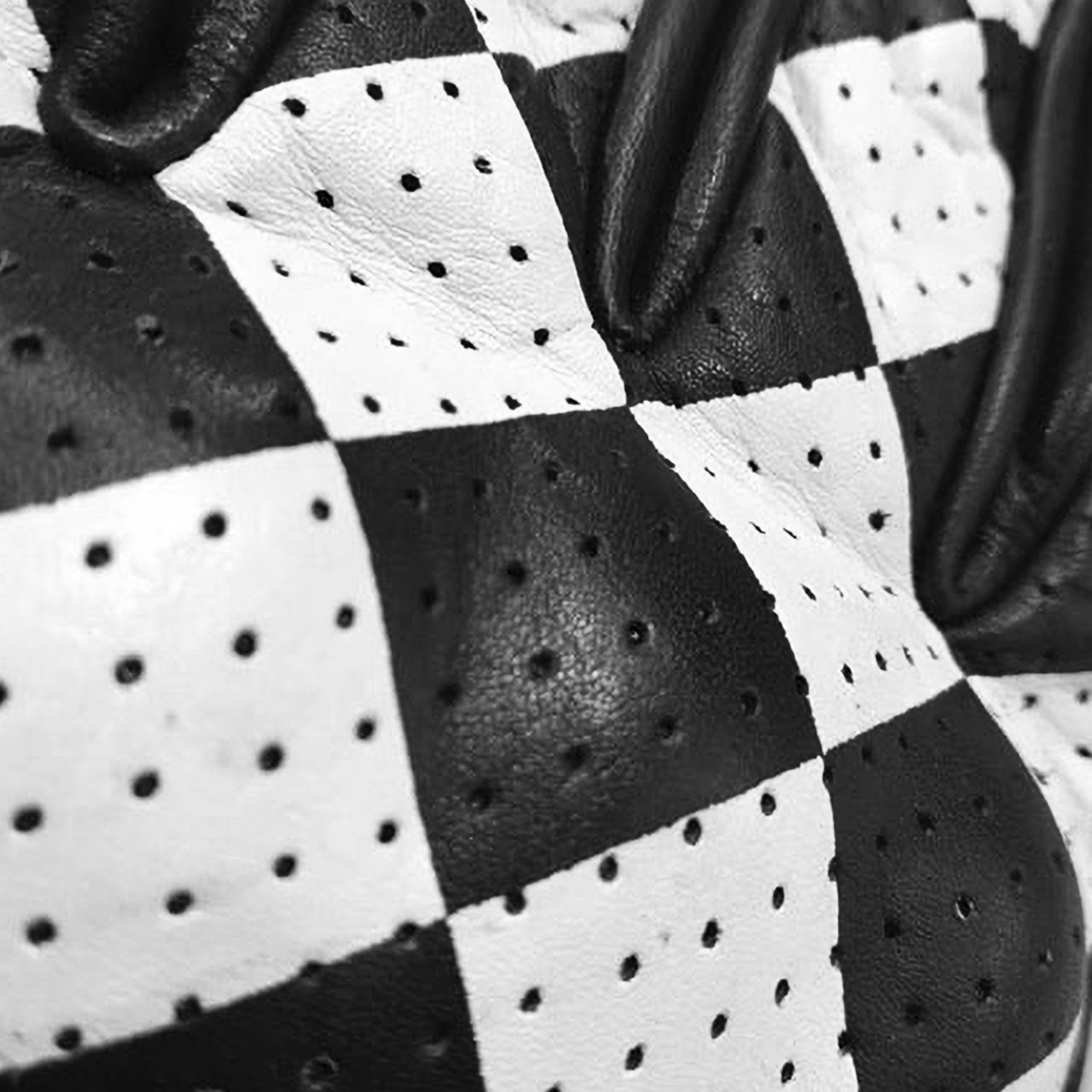 ブリットグローブ ブラック/ホワイト M