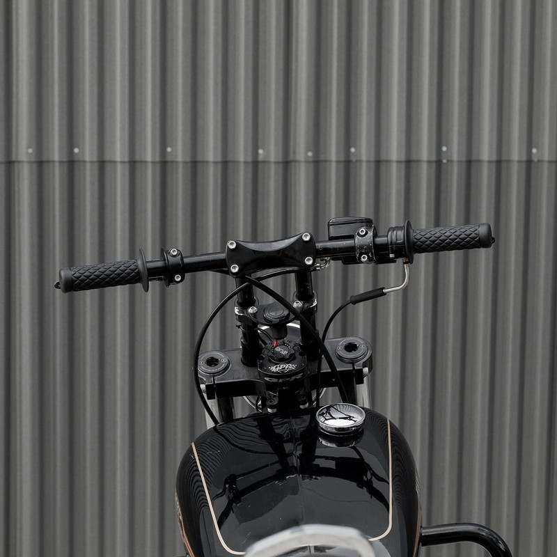 スラスター TPVグリップ 1インチ(25.4mm) ブラック