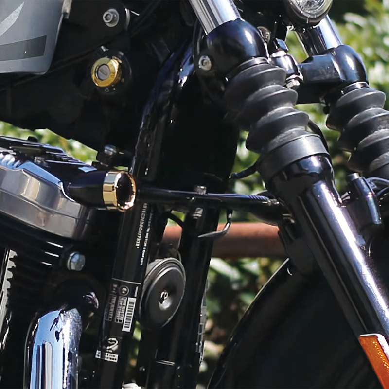 フレームマウント ウインカーステー ナロータイプ M10/メッキ