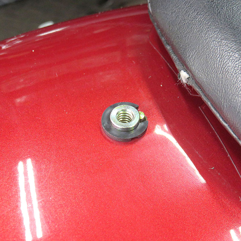 シートボルト用 リアフェンダー インサートナット