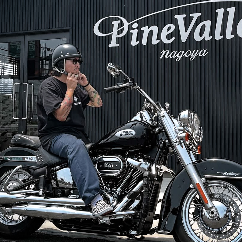 BEETLE PTR ハーフヘルメット ブラック/ホワイトチンカップ