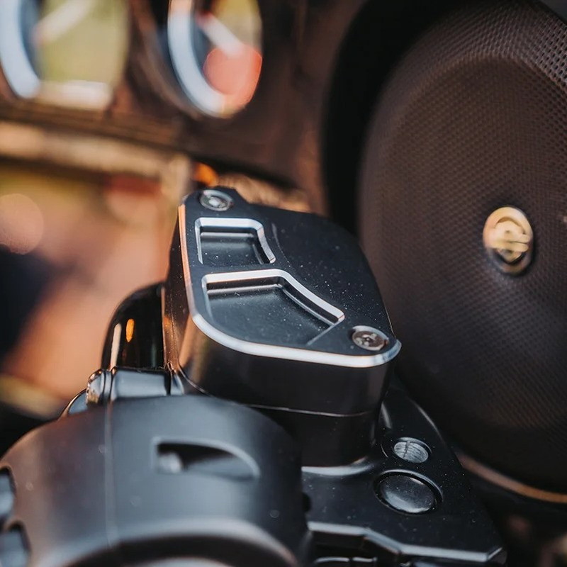 レーシング フロントブレーキマスターカバー