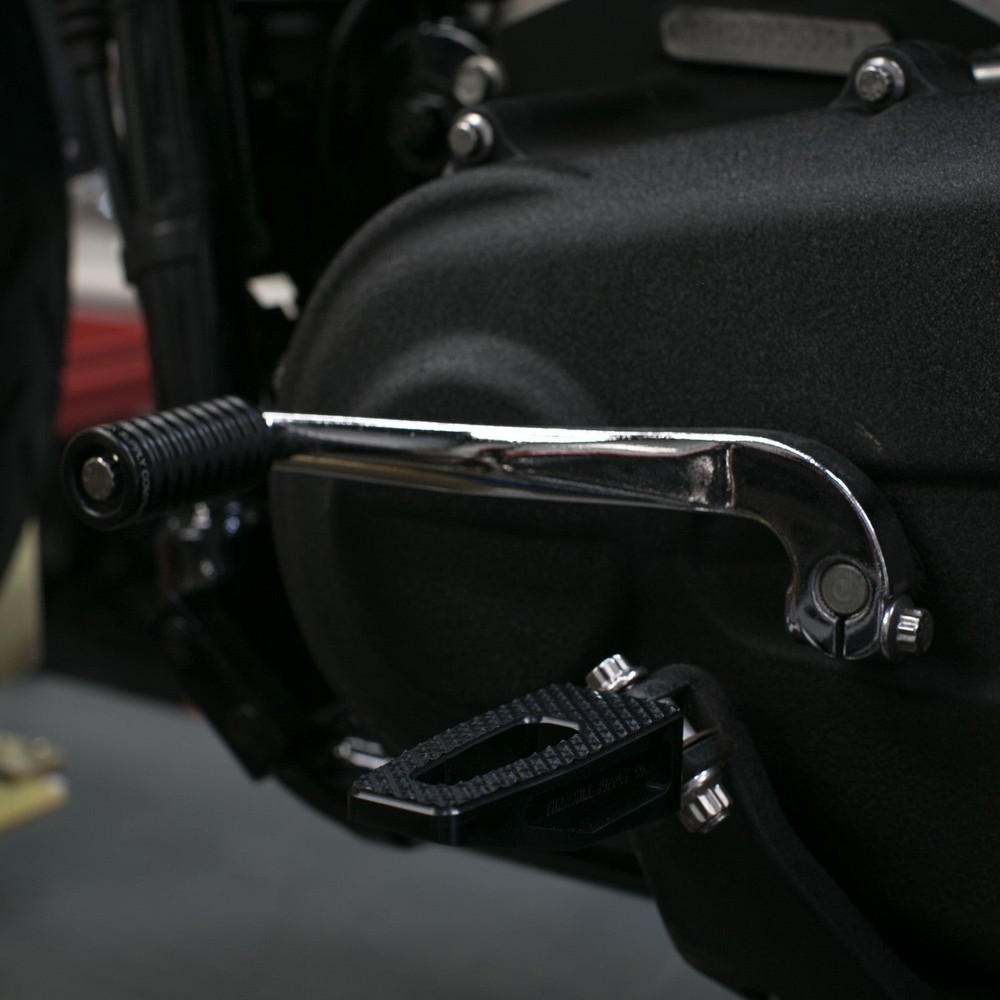 P-54 スリムフットペグ ブラックアルマイト