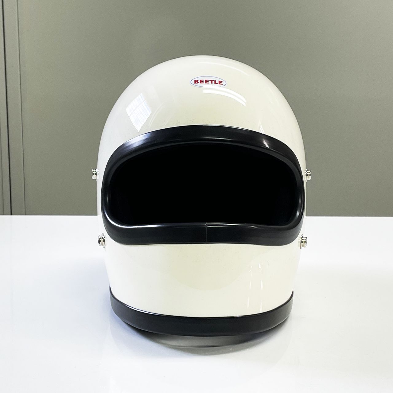 BEETLE STR 極小フルフェイスヘルメット アイボリー(ブラックダブルストラップ)