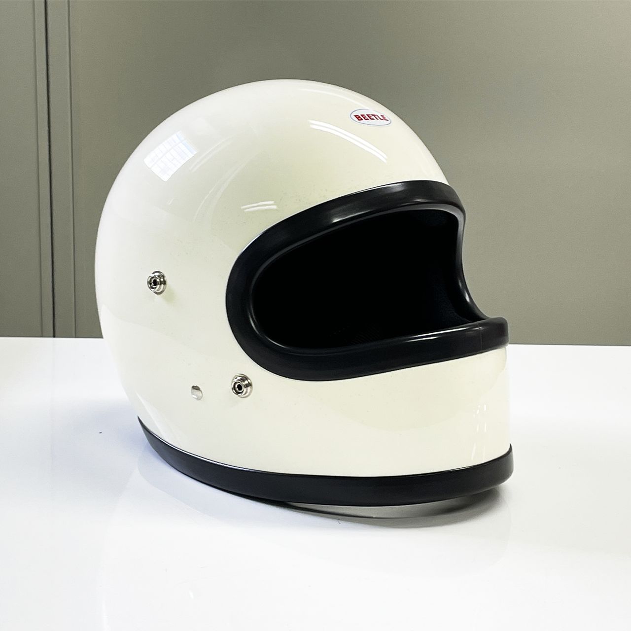 BEETLE STR 極小フルフェイスヘルメット アイボリー(ブラックダブルストラップ)