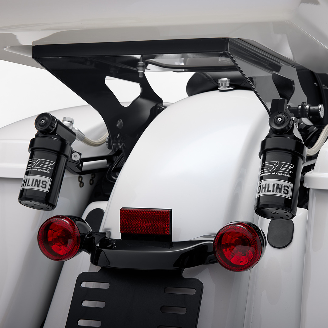 スクリーミンイーグル/オーリンズ リモートリザーバーショック