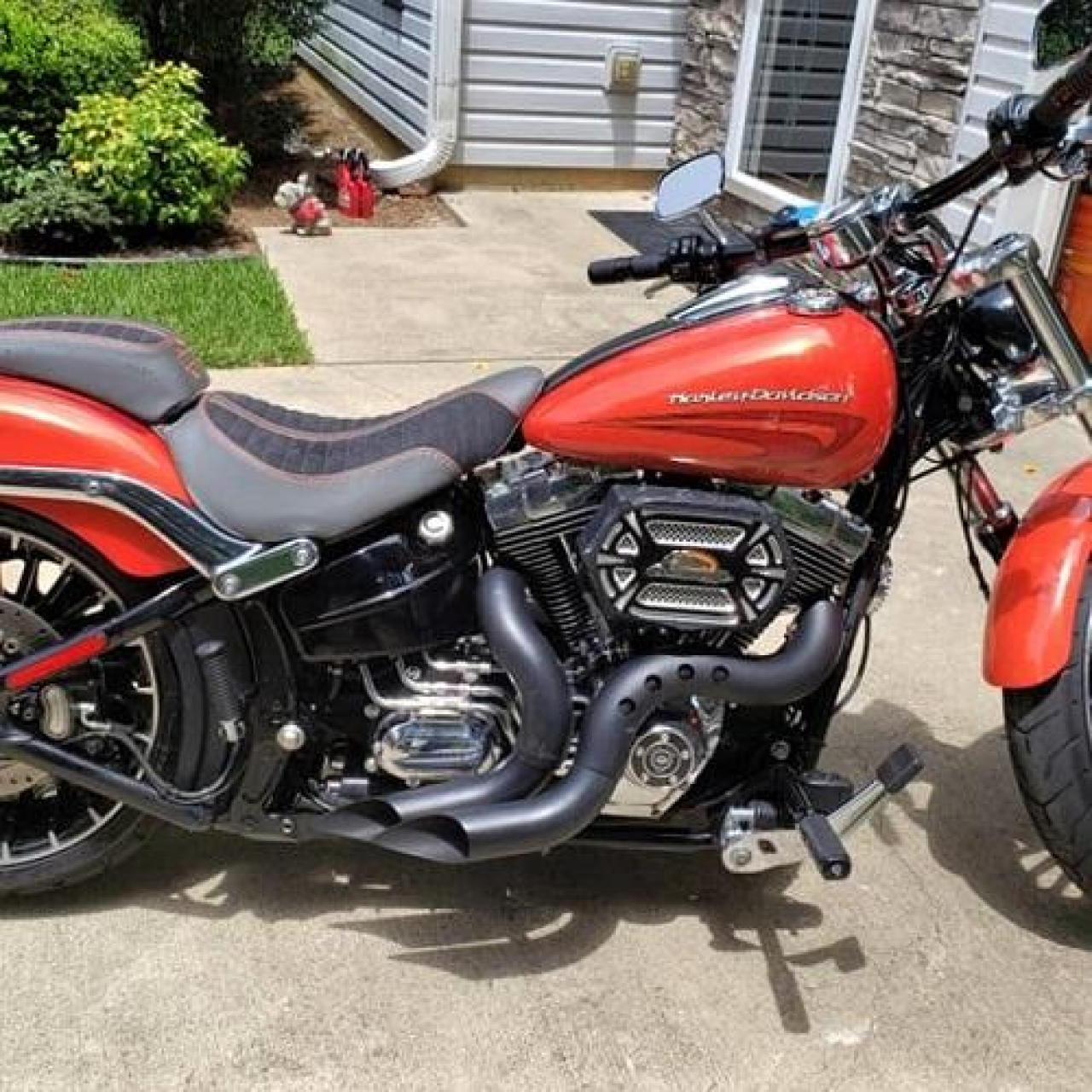 【クリスマスセール】カットバック フルエキゾースト ブラック/ブラック