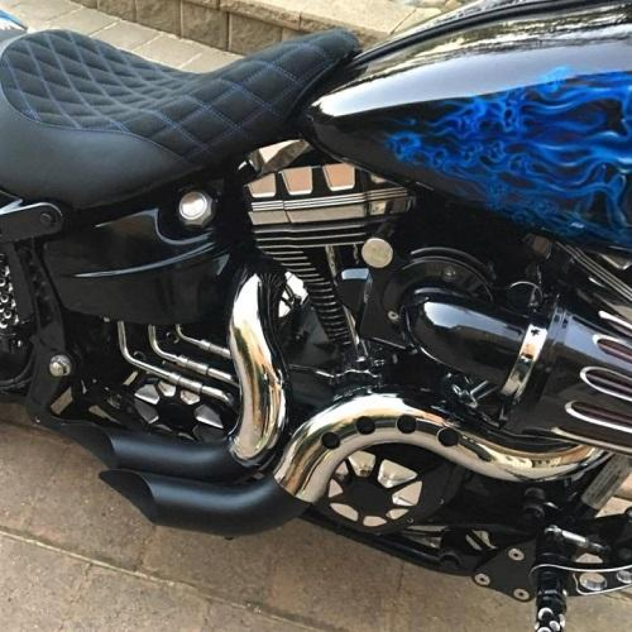 【クリスマスセール】カットバック フルエキゾースト ブラック/クローム