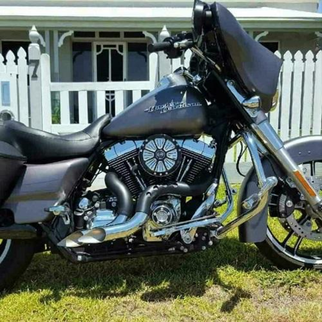 【クリスマスセール】カットバック フルエキゾースト クローム/ブラック