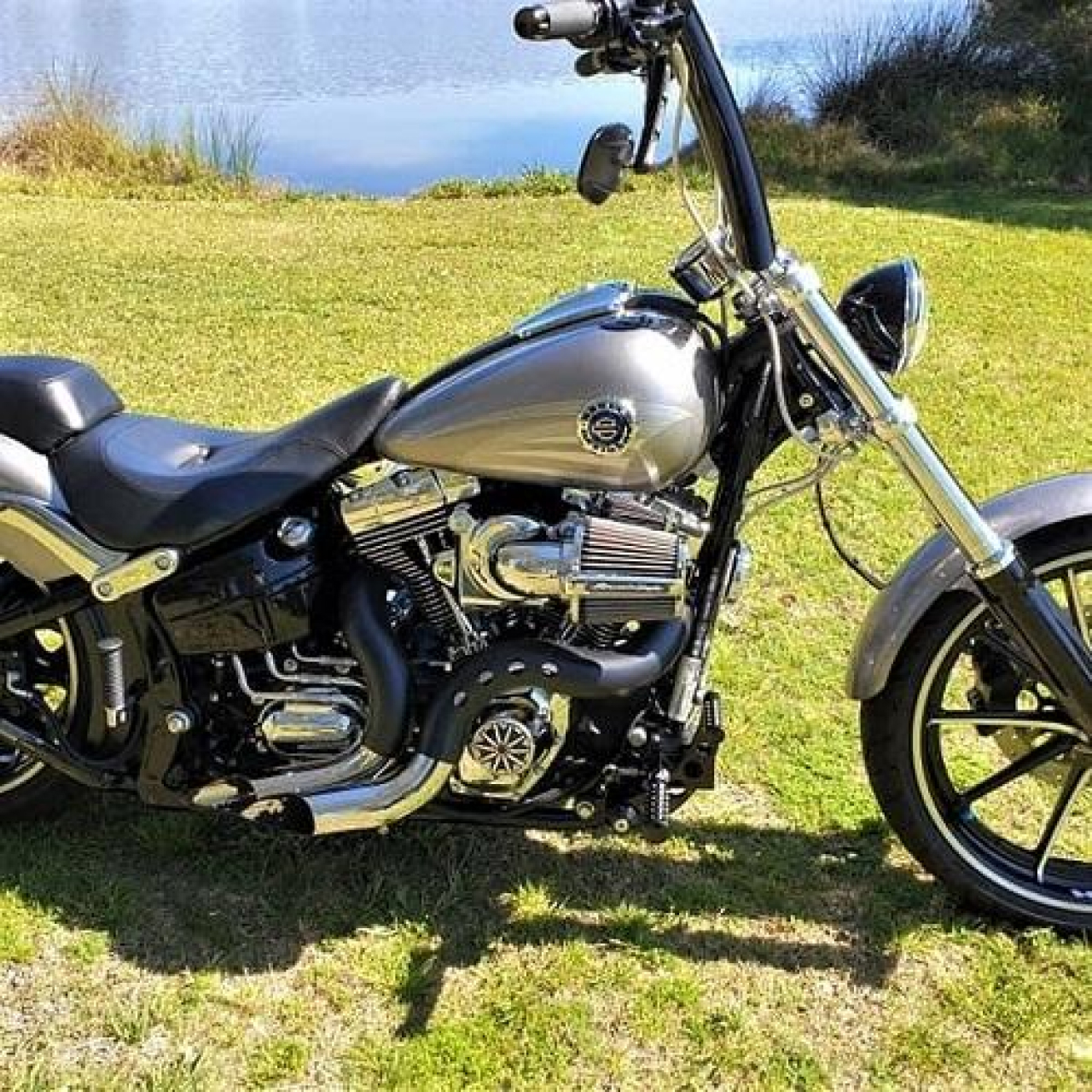 【クリスマスセール】カットバック フルエキゾースト クローム/ブラック