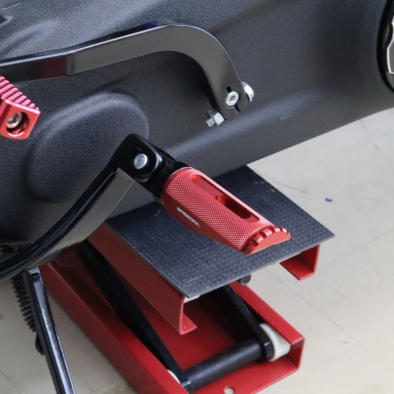 アルミ削り出し フットペグ