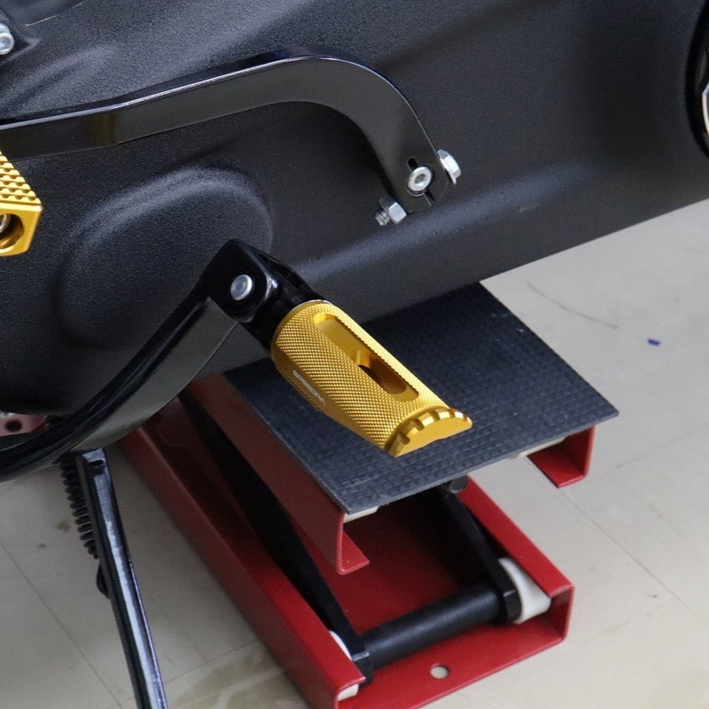 アルミ削り出し フットペグ