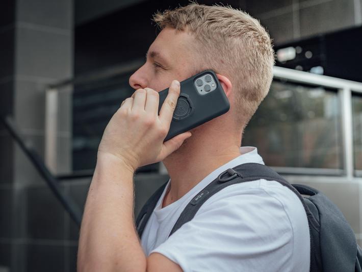 iPhone 13 ProMax用 TPU・ポリカーボネイト製ケース