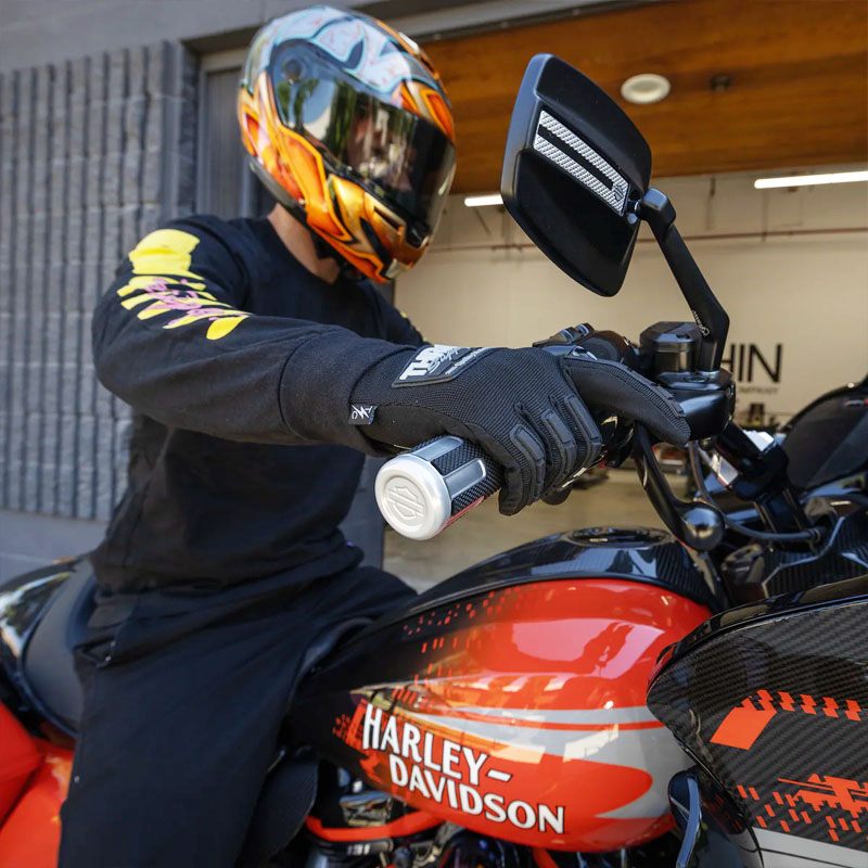 モト ステルスグローブ ブラック/グレー