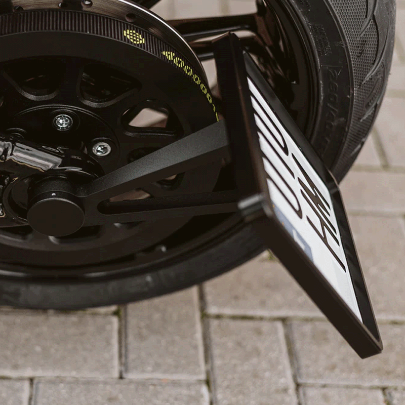 サイドマウント ナンバープレートブラケット