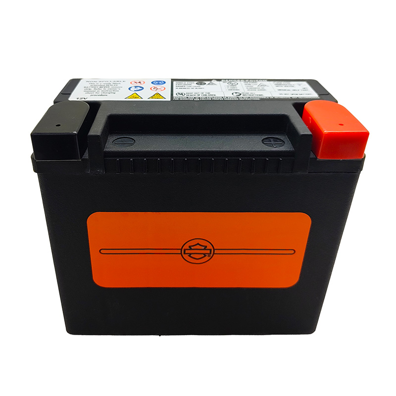 標準装備 AGMバッテリー