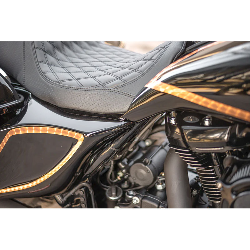 フロー2 エクステンデッド ストレッチガスタンク&サイドカバー (未塗装)