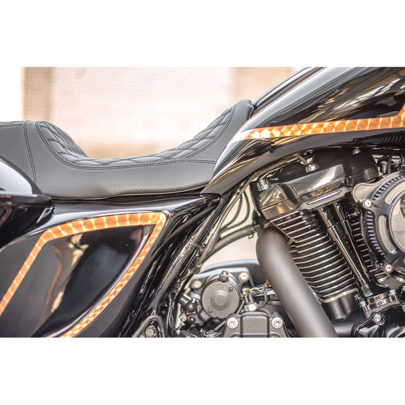 フロー2 エクステンデッド ストレッチガスタンク&サイドカバー (未塗装)