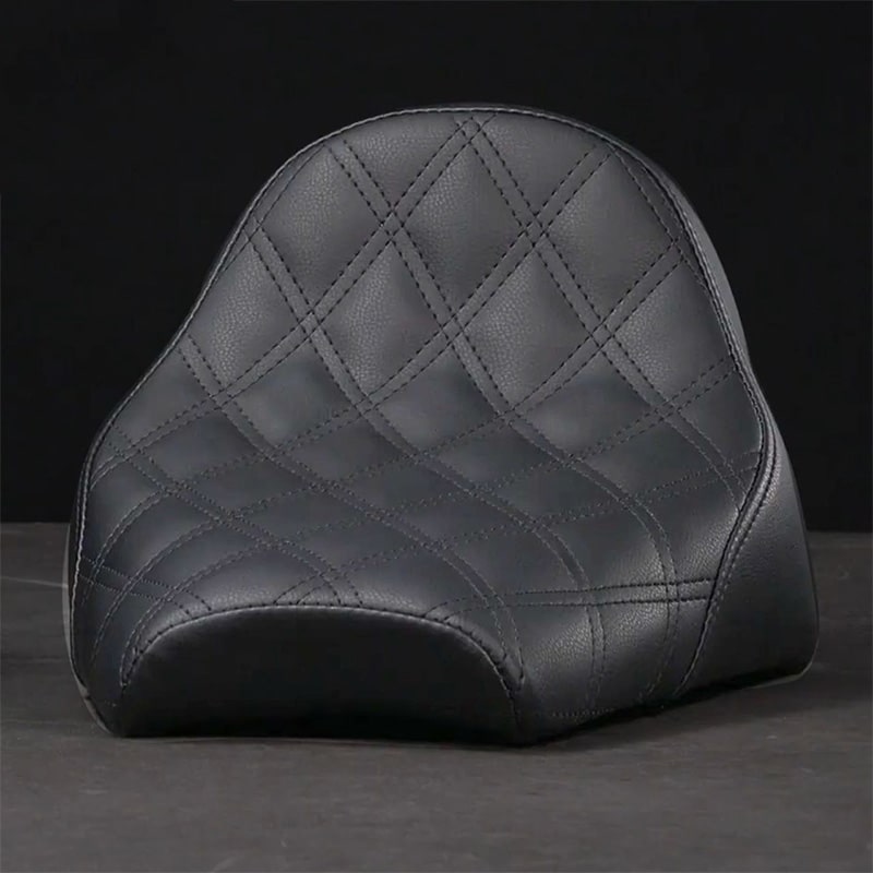 レネゲード ソロシート ラティスステッチ ブラック