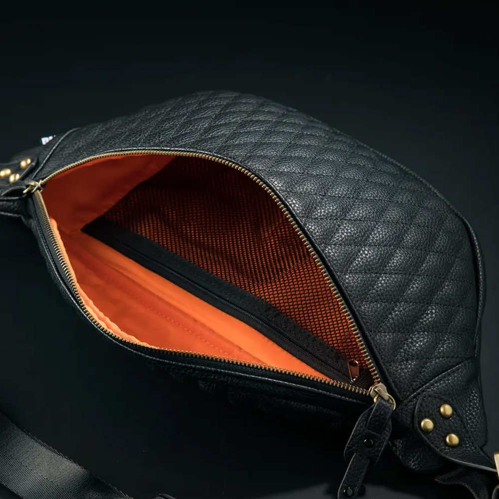 DLMS ウエスト・ボディバッグ オールドライト ヴィーガンレザー ブラック