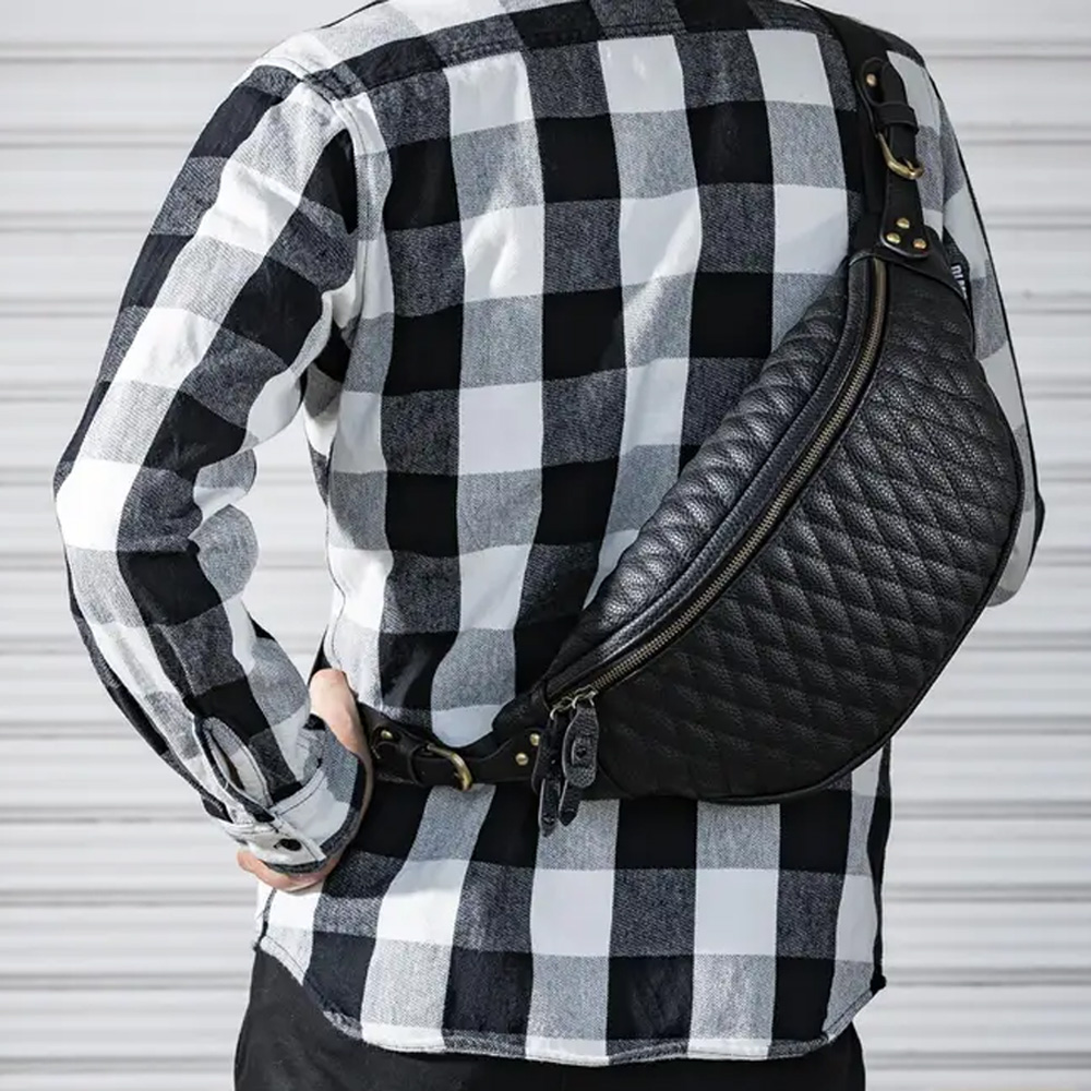 DLMS ウエスト・ボディバッグ オールドライト ヴィーガンレザー ブラック