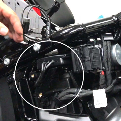 ETC車載器バッテリーケース格納ブラケット